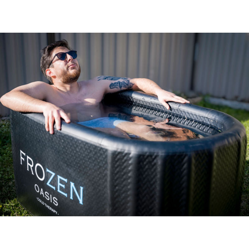 Frozen Oasis Black Large Cold Plunge