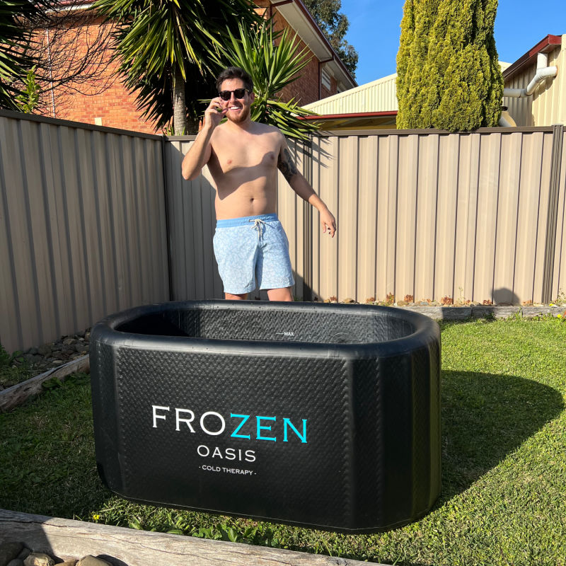 Frozen Oasis Black Large Cold Plunge